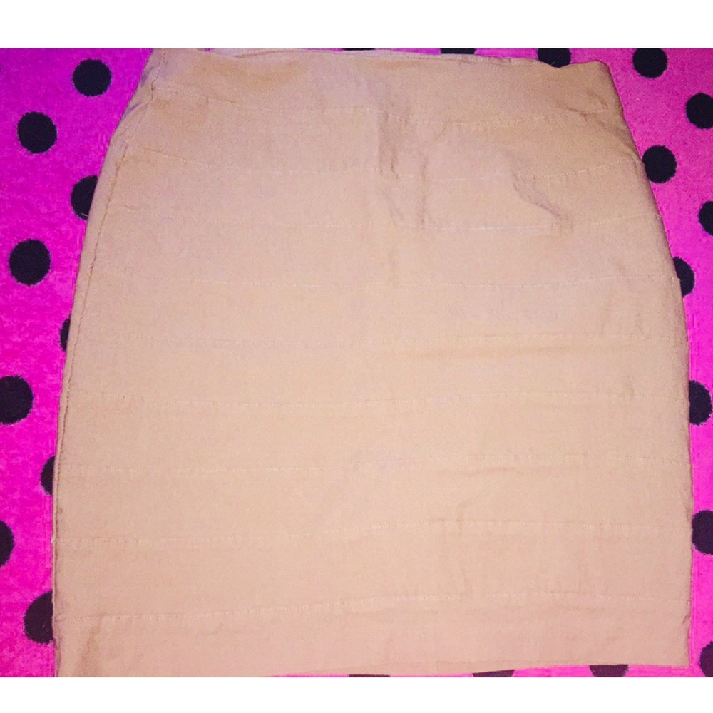 Geri C. Skirt